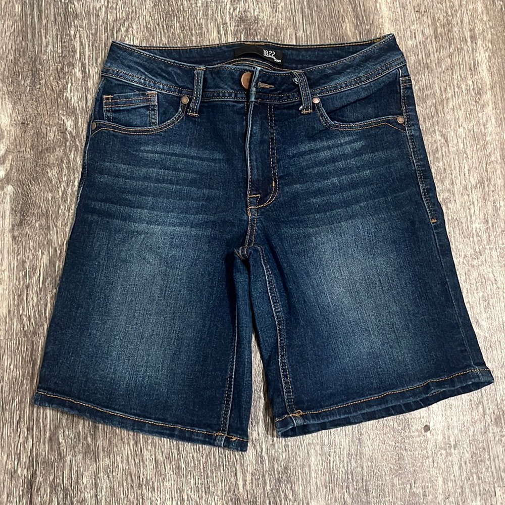 1822 Denim Shorts